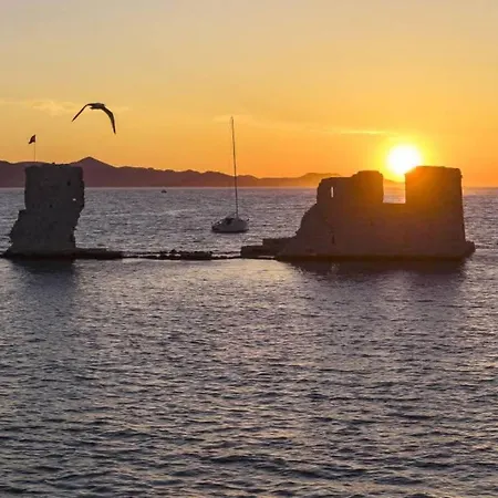 P Stil Apartment Sukosan