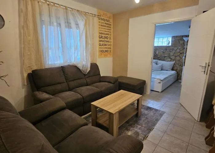 P Stil Apartment Sukosan