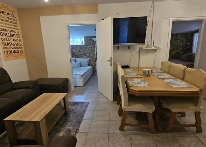 Apartment P Stil Sukosan